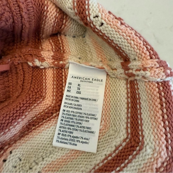 American Eagle Outfitters Cropped Chevron Crochet Tube Top Size XL Boho - Picture 7 of 8